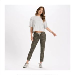 Vuori Jogger Pants